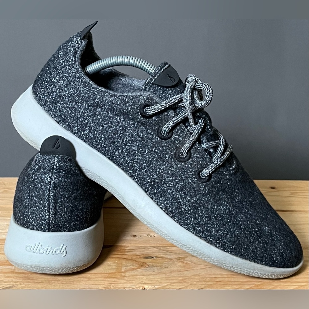 Allbirds Wool Runners Men's 10 Gray White Athletic Walking Shoes Sneakers